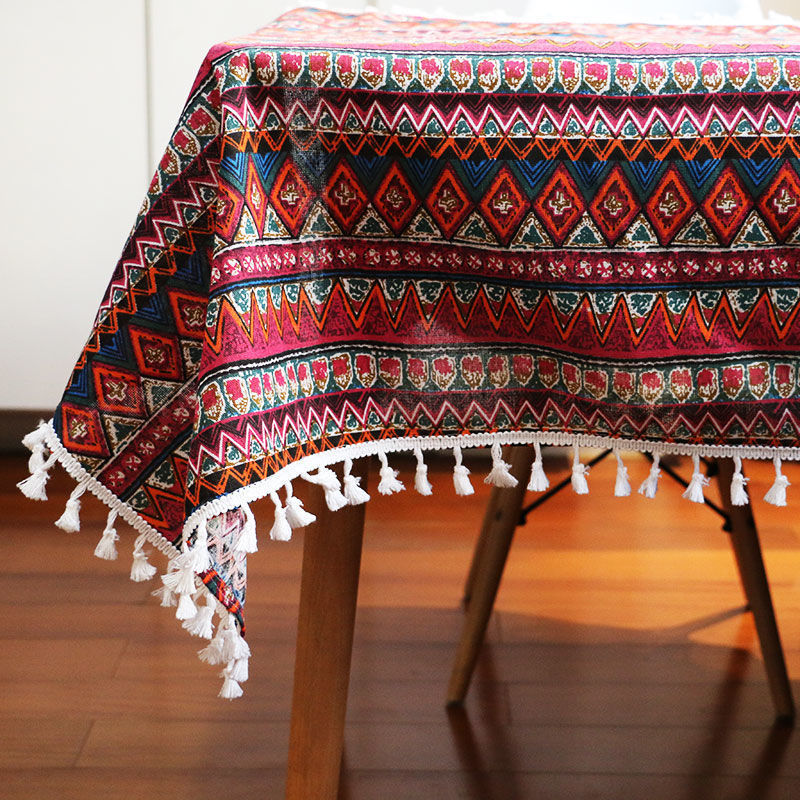 Peintre à huile rétro utilisant une nappe carrée