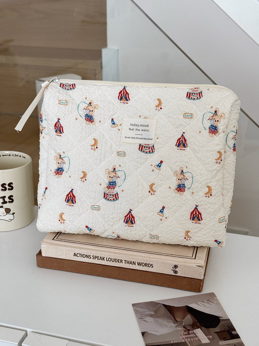Sac de maquillage Rabbit Paradise Travel Sac de toilette portable de grande capacité