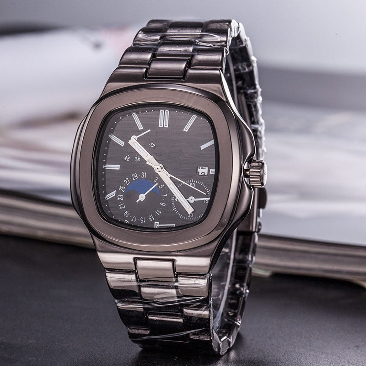 Montre personnalisée de mode masculine et féminine