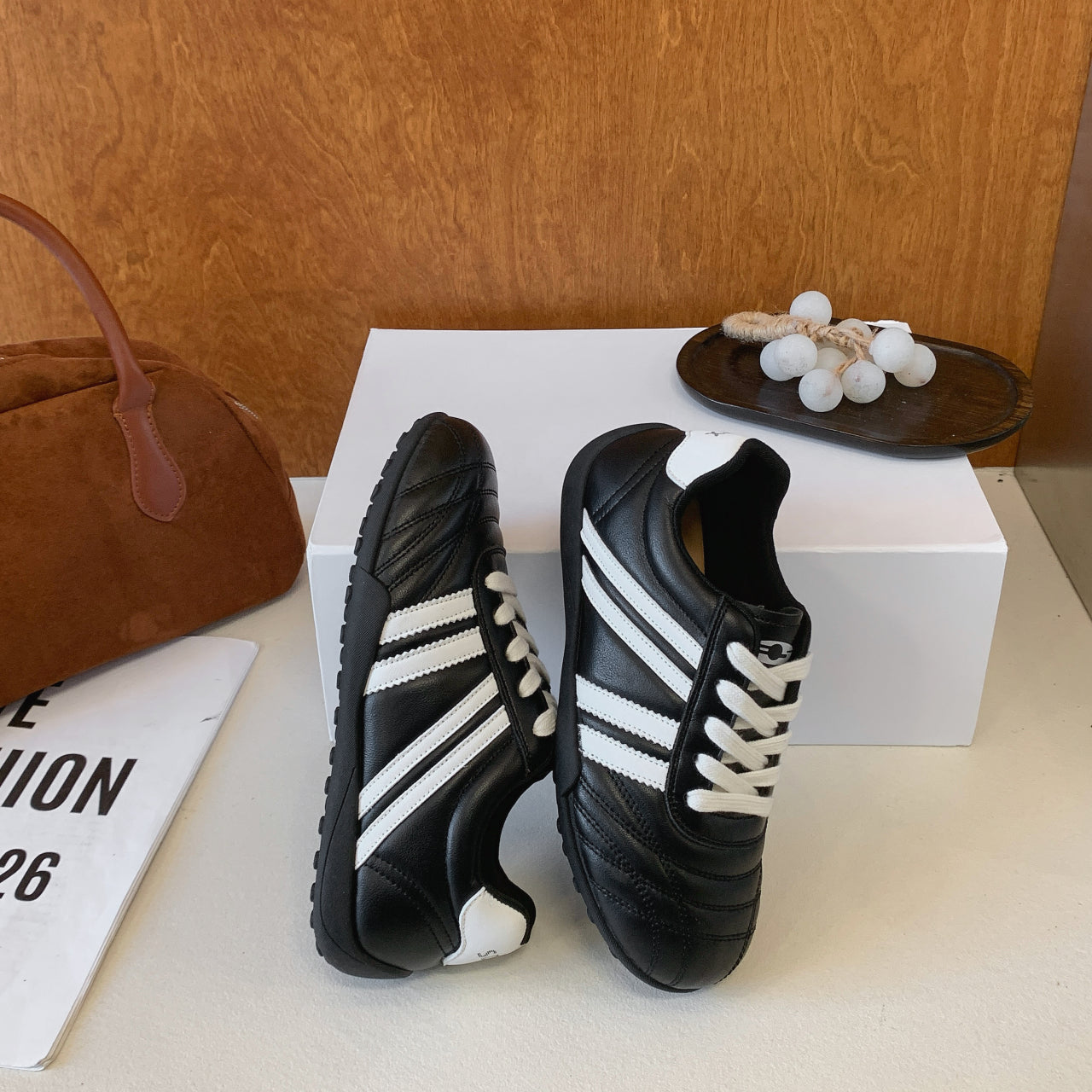 Vente Sneakers d'entraînement allemand Femmes Été Versatile Blanc Chaussures Casual léger Fla