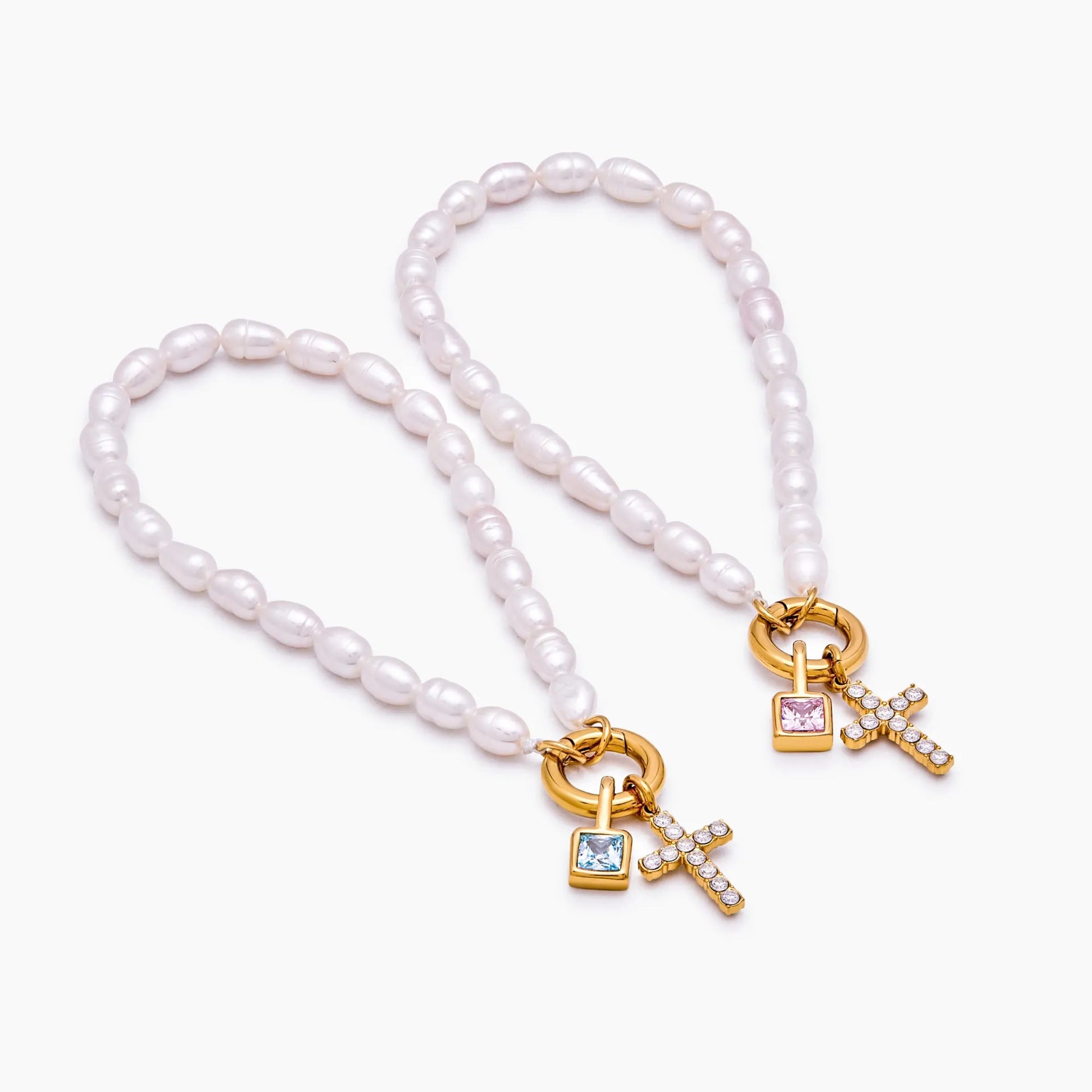 Bracelet en perles d'eau douce avec douze pierres zodiac et une croix