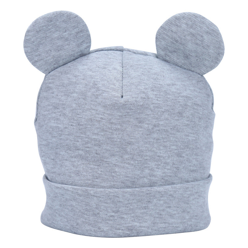 Les chapeaux d'oreille des enfants sont mignons et doux