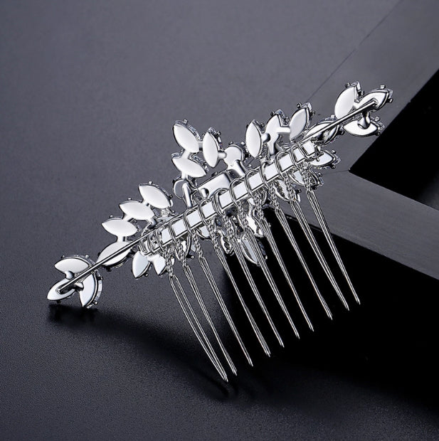S925 Pure Silver Moissanite Fashionable Peigne Cheveux Mariée Vêtements de coiffure de luxe légers