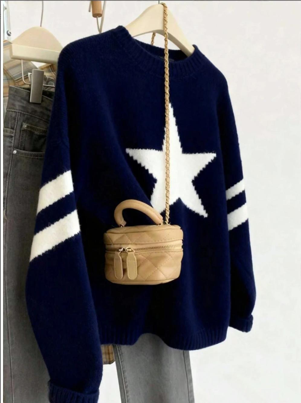 Pull simple tricoté avec un motif d'étoile