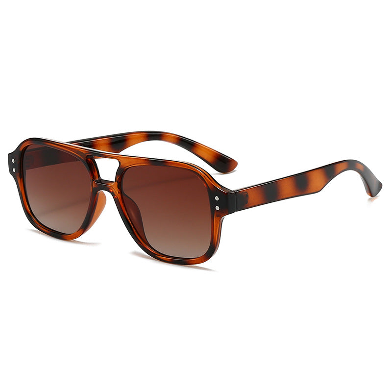 Lunettes de soleil pour femmes de style punk