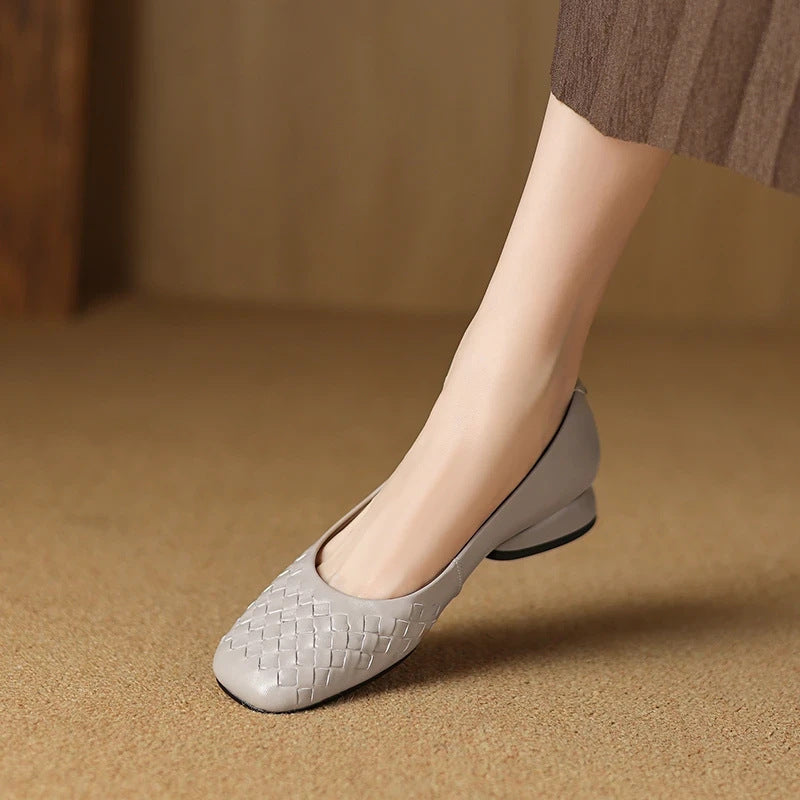 Chaussure en cuir doux de style français