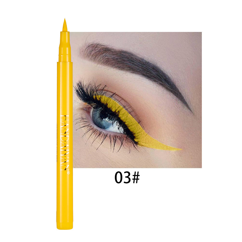 La peinture de couleur bricolage n'est pas facile à masquer Eyeliner mat