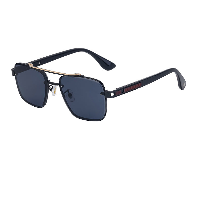 Lunettes de soleil homme à cadre carré