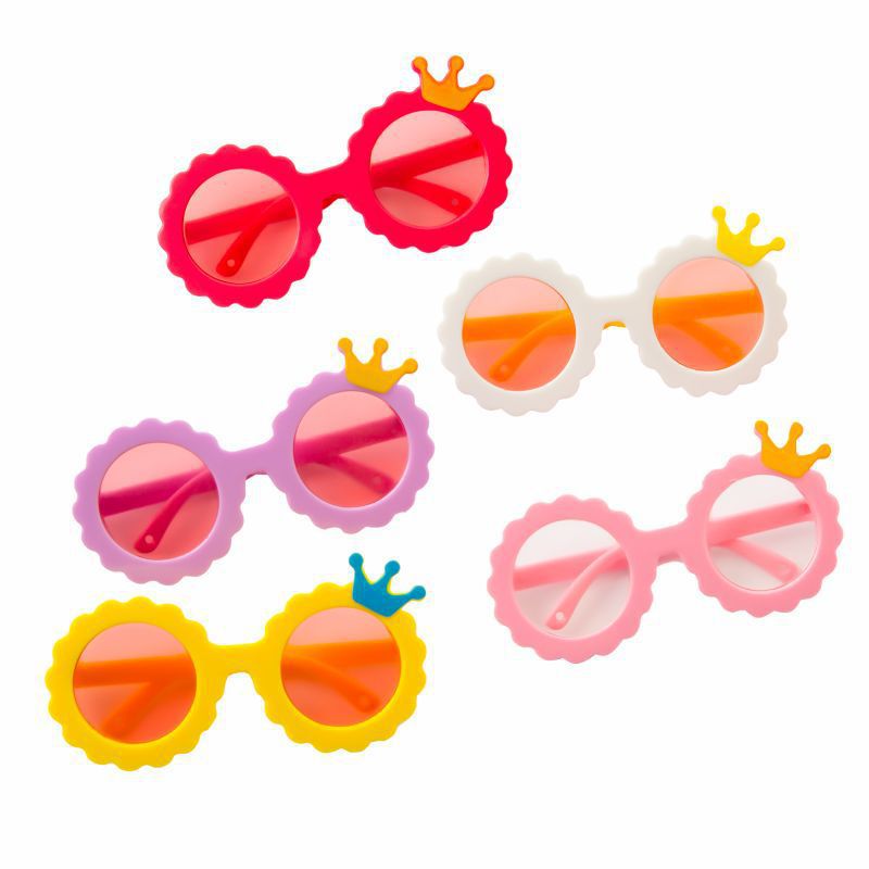 Lunettes de soleil de chat mignon de chien Photo