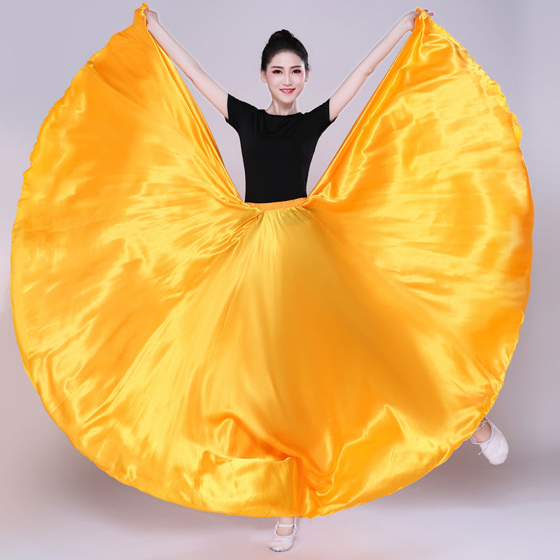 Jupe de performance de couleur solide simple avec grande balançoire