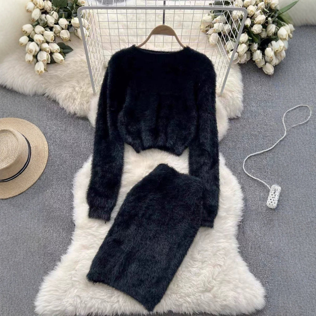 Short-Sleeve Sweater and Skirt Set