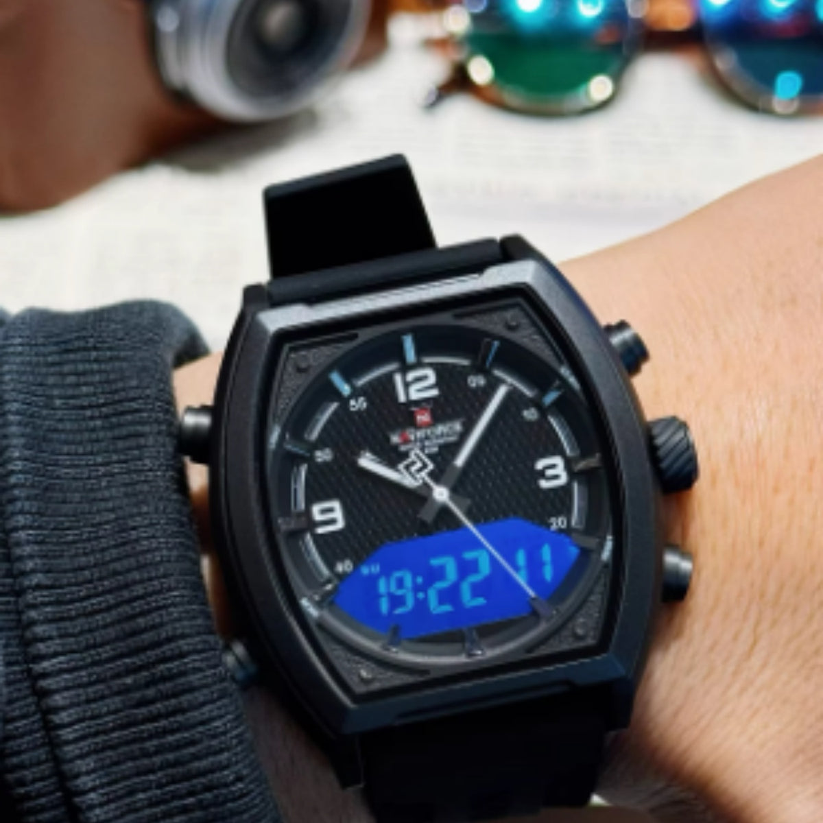 Montres Quartz pour hommes Montres électroniques de sport