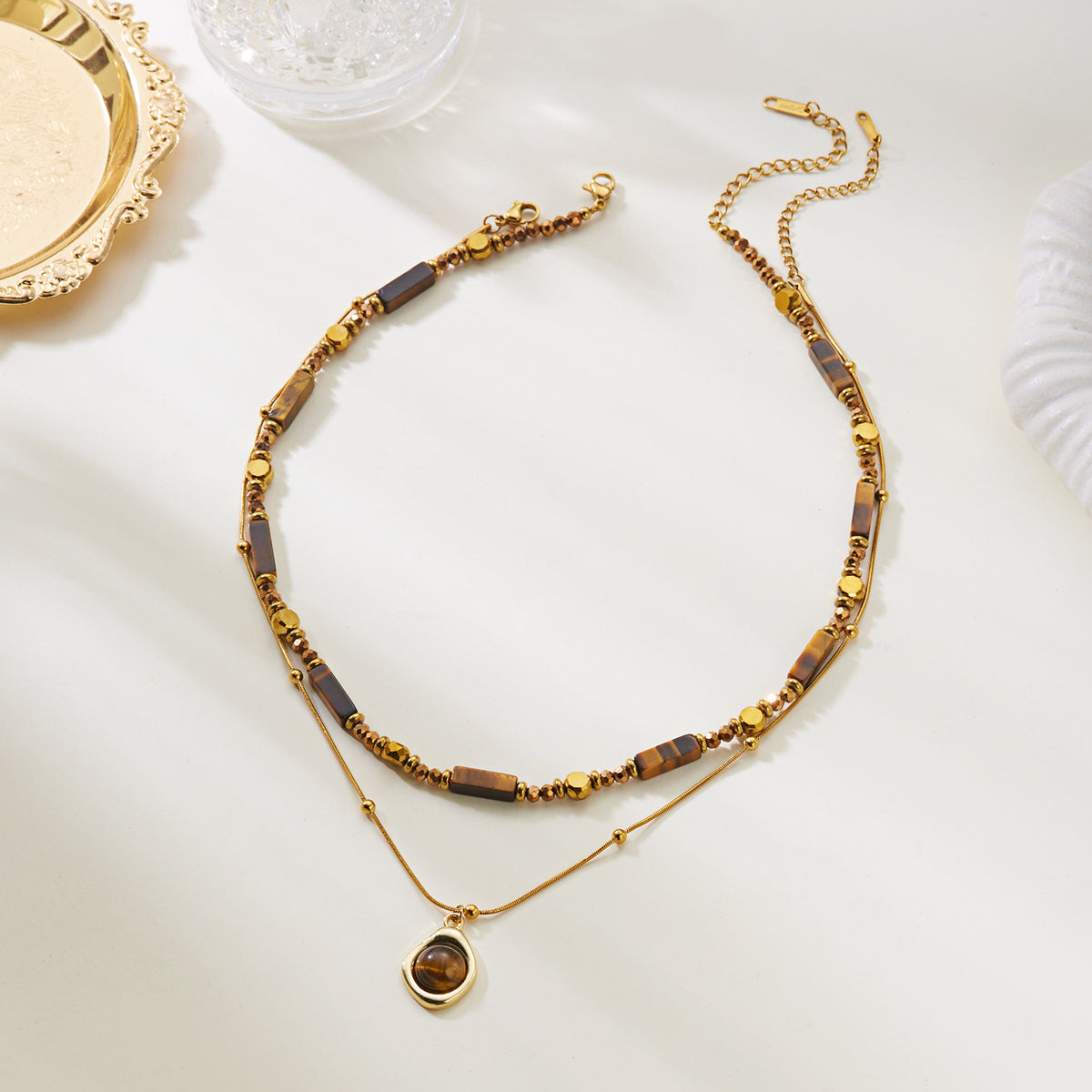 Collier de perles pour les yeux de style maillard