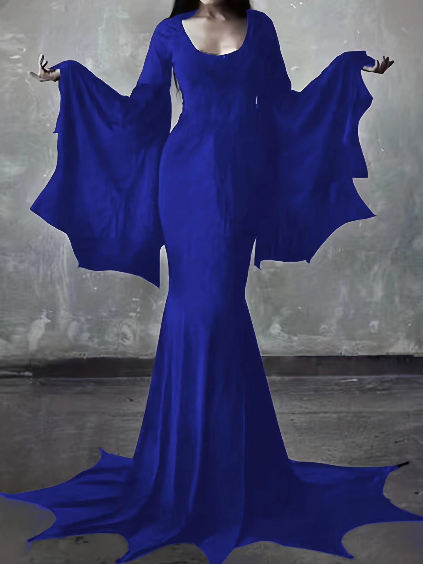 Robe rétro gothique pour chauve-souris