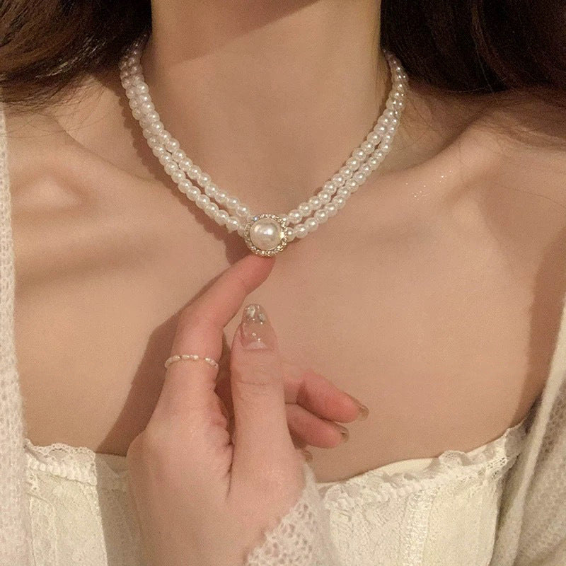Élégant collier chaîne de sweater Faux Pearl femmes Niche haute qualité de conception Col Col Je
