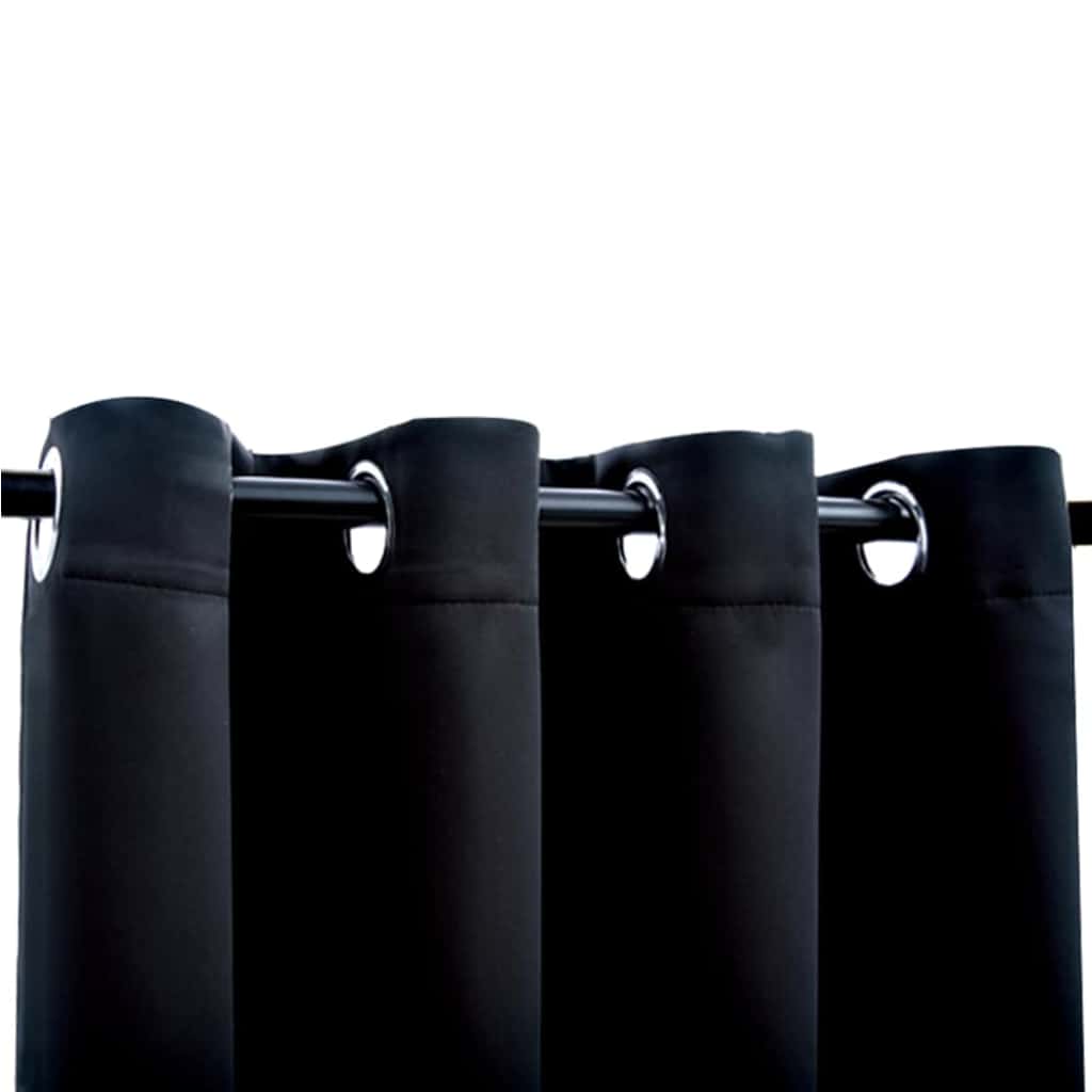 Rideaux noir avec oeillets métalliques