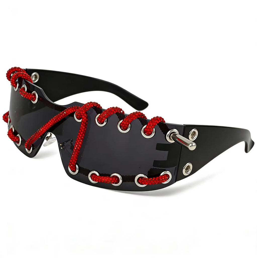 Lunettes de soleil avec rivets à anneaux en métal