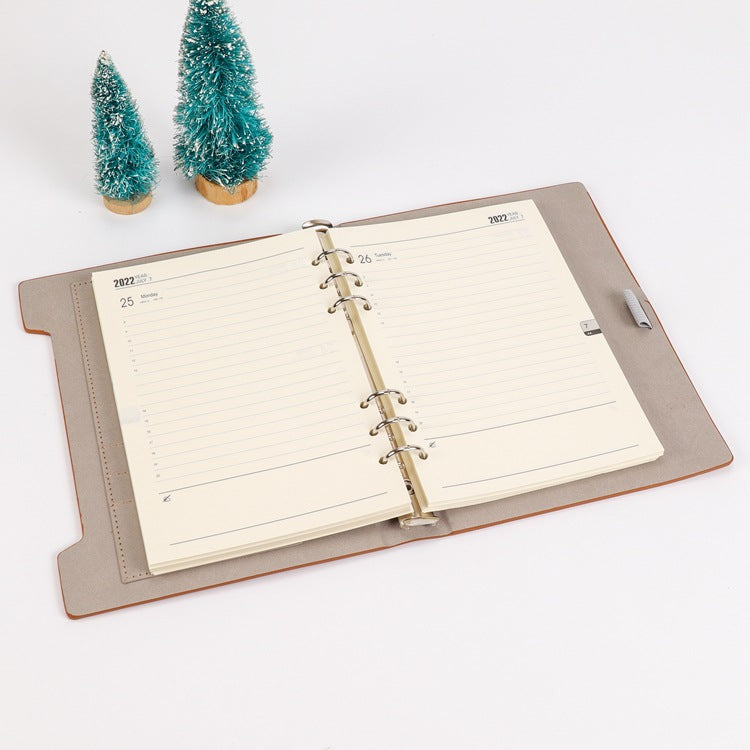 Pages intérieures de carnets à feuillets mobiles avec plan mensuel