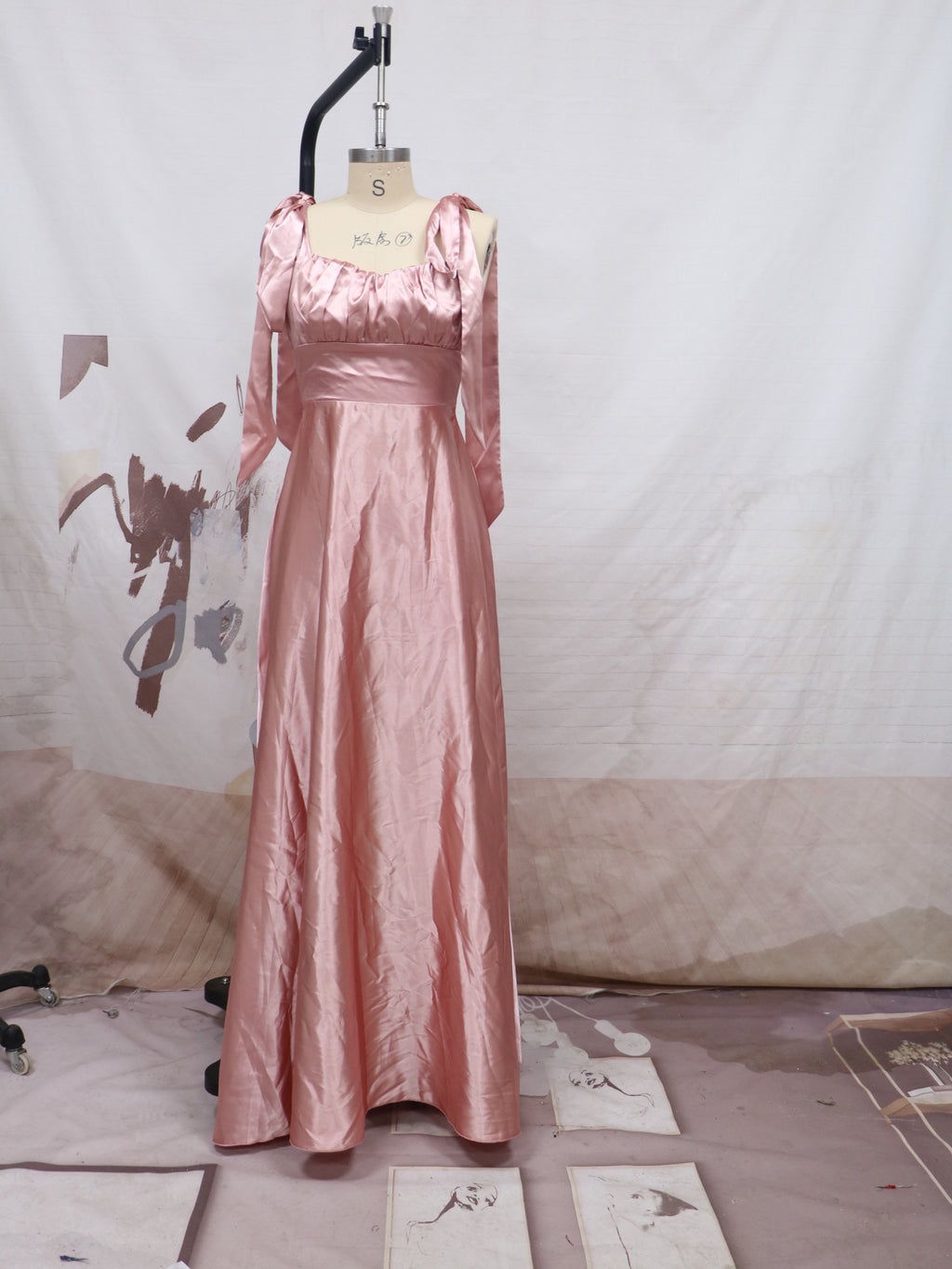 Mode Sans manches Camisole Gown Demoiselle d'honneur Robe de soirée Femmes