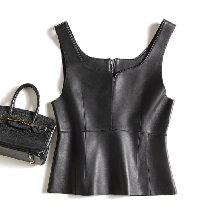Porter en cuir véritable une petite veste en sling