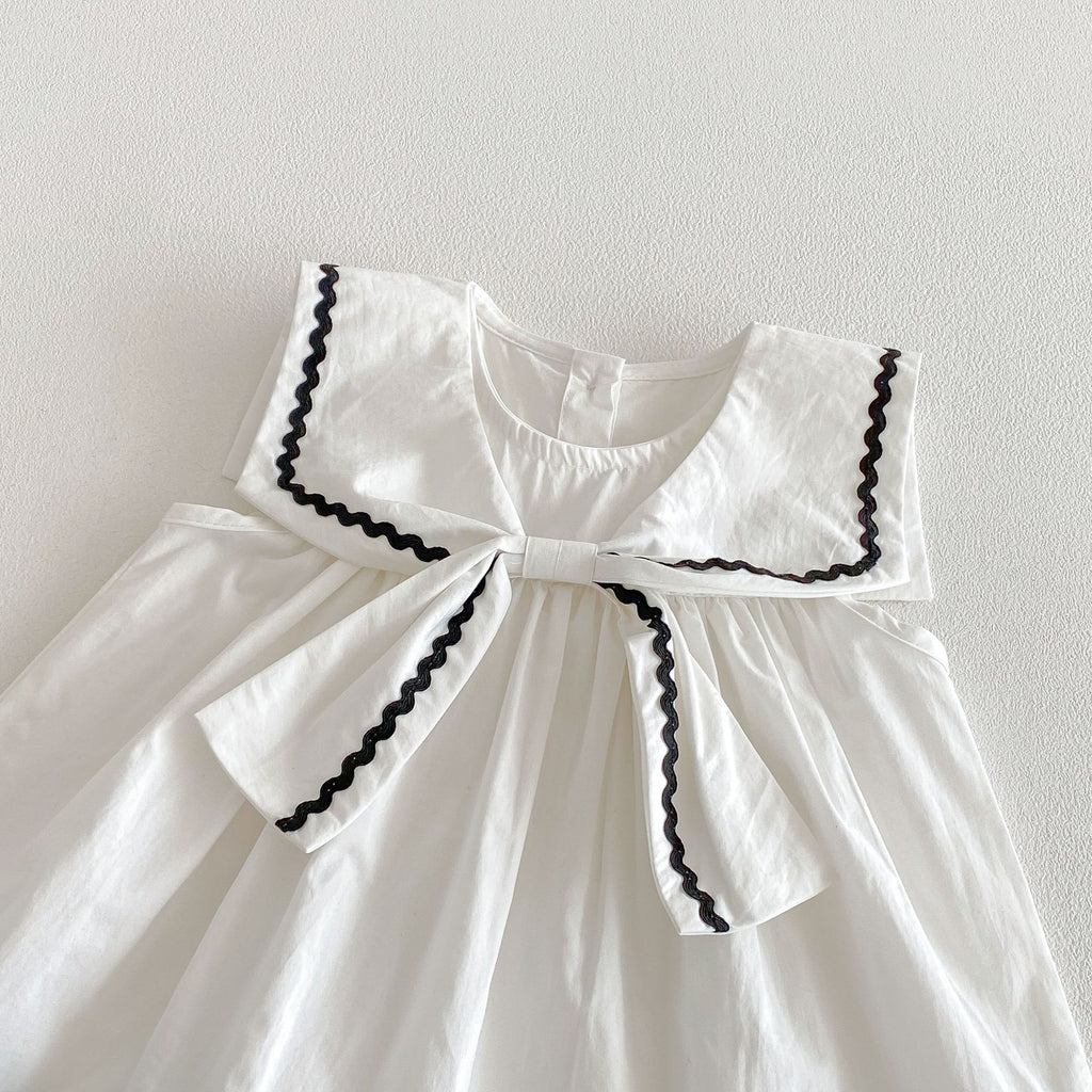Robe d'école bleu marine mignon pour les petites filles
