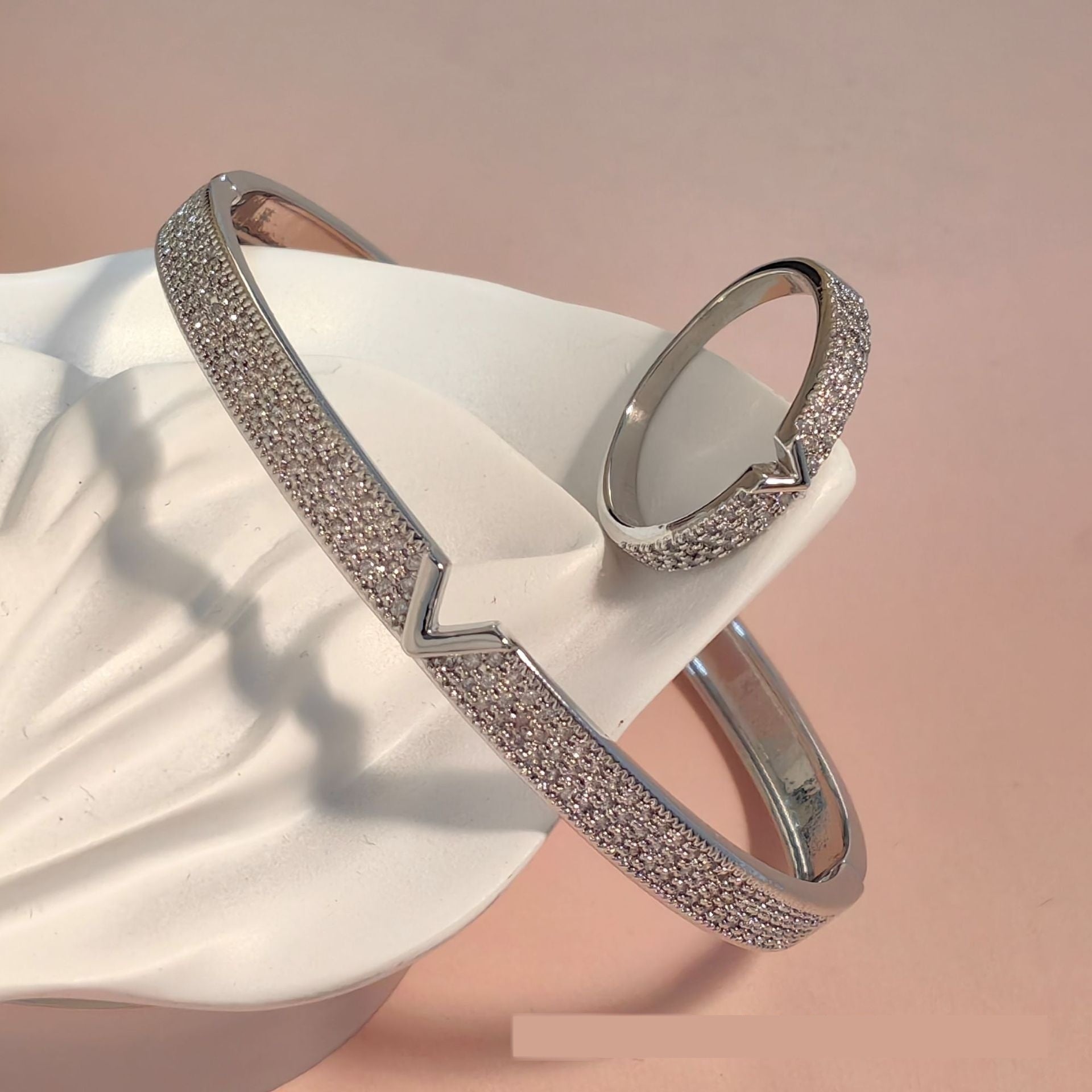 Bracelet en V 18K véritable or plaqué bague