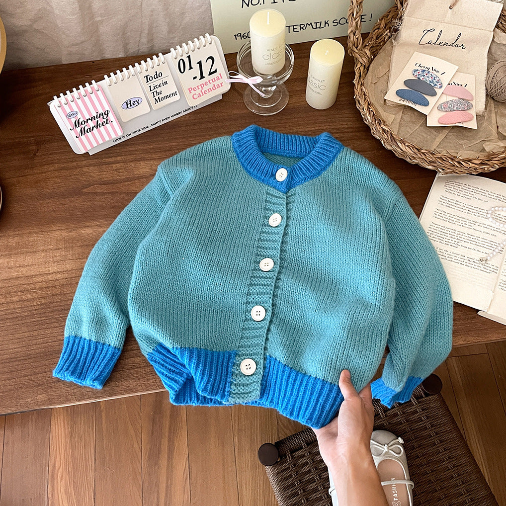Chandail tricoté à la mode en manteau de fille