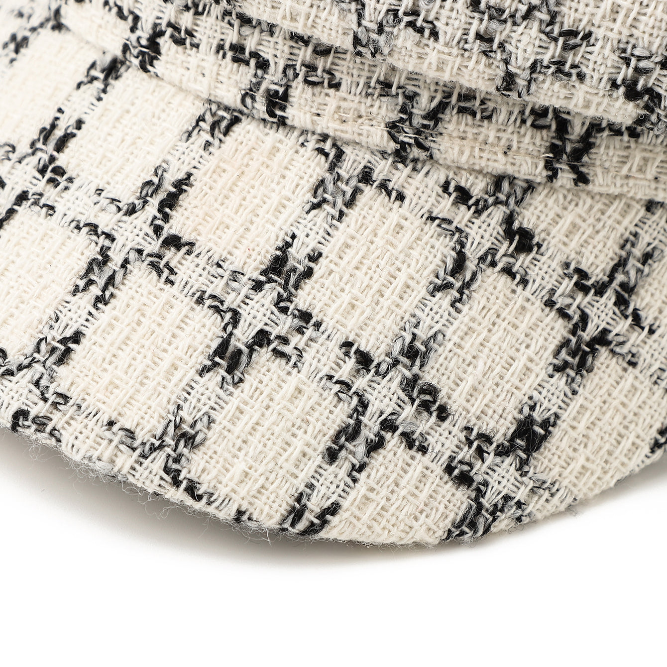 Patterned Tweed Octagonal Newsboy Cap avec un style rétro britannique