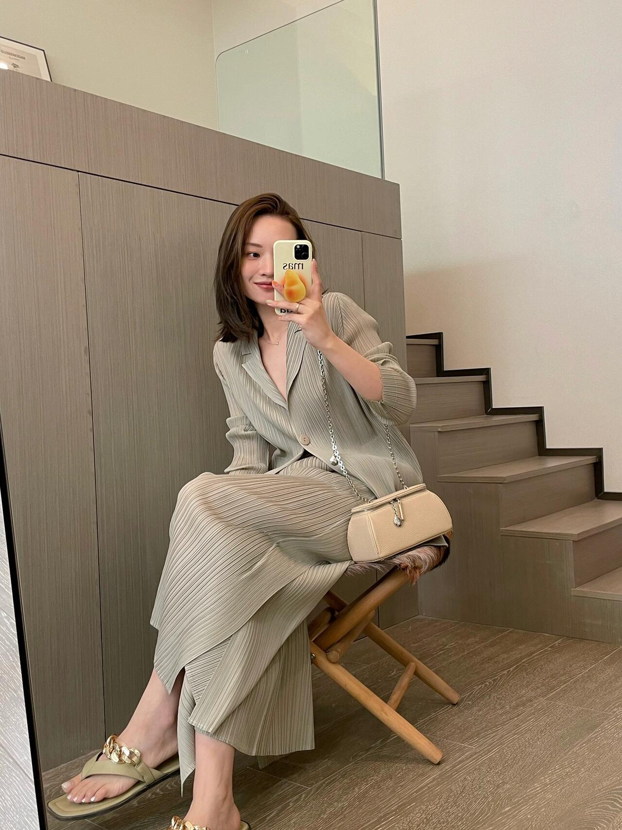Ensemble de cardigan plissé pour femmes Minimalist Casual Veste et pantalons à manches longues à deux pièces