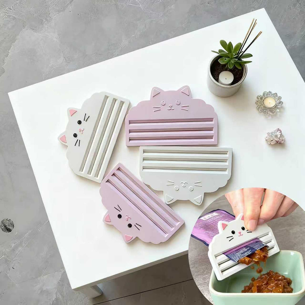 Poudre de nourriture pour chat portable à la maison