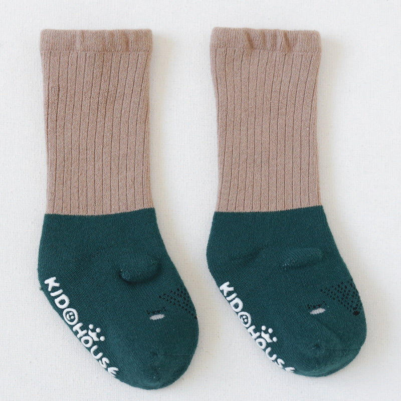 Chaussettes stéréoscopiques pour plancher antidérapant