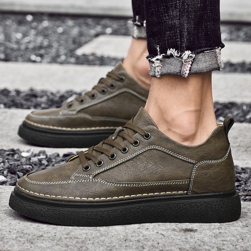 Chaussures homme d'automne avec un ascenseur de talon caché