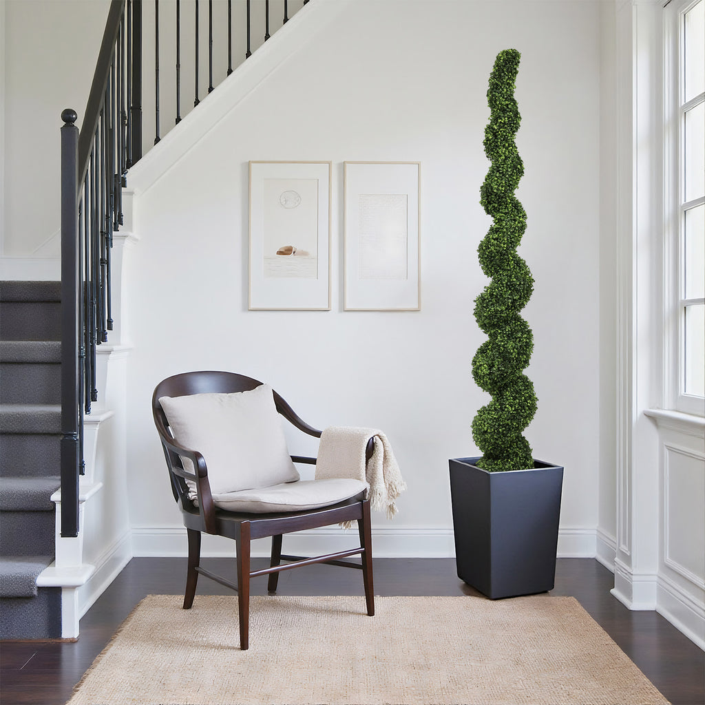 7FT Spiral Arbres topiaires artificiels à l'extérieur Faux Boxwood Plantes Grand Pot vert tordu