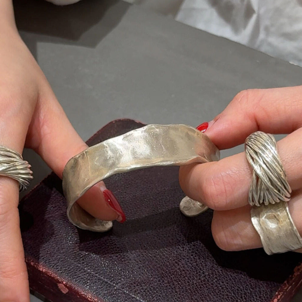 Minimalist Light-luxury Irrégulier-forme Silver Wide Bracelet