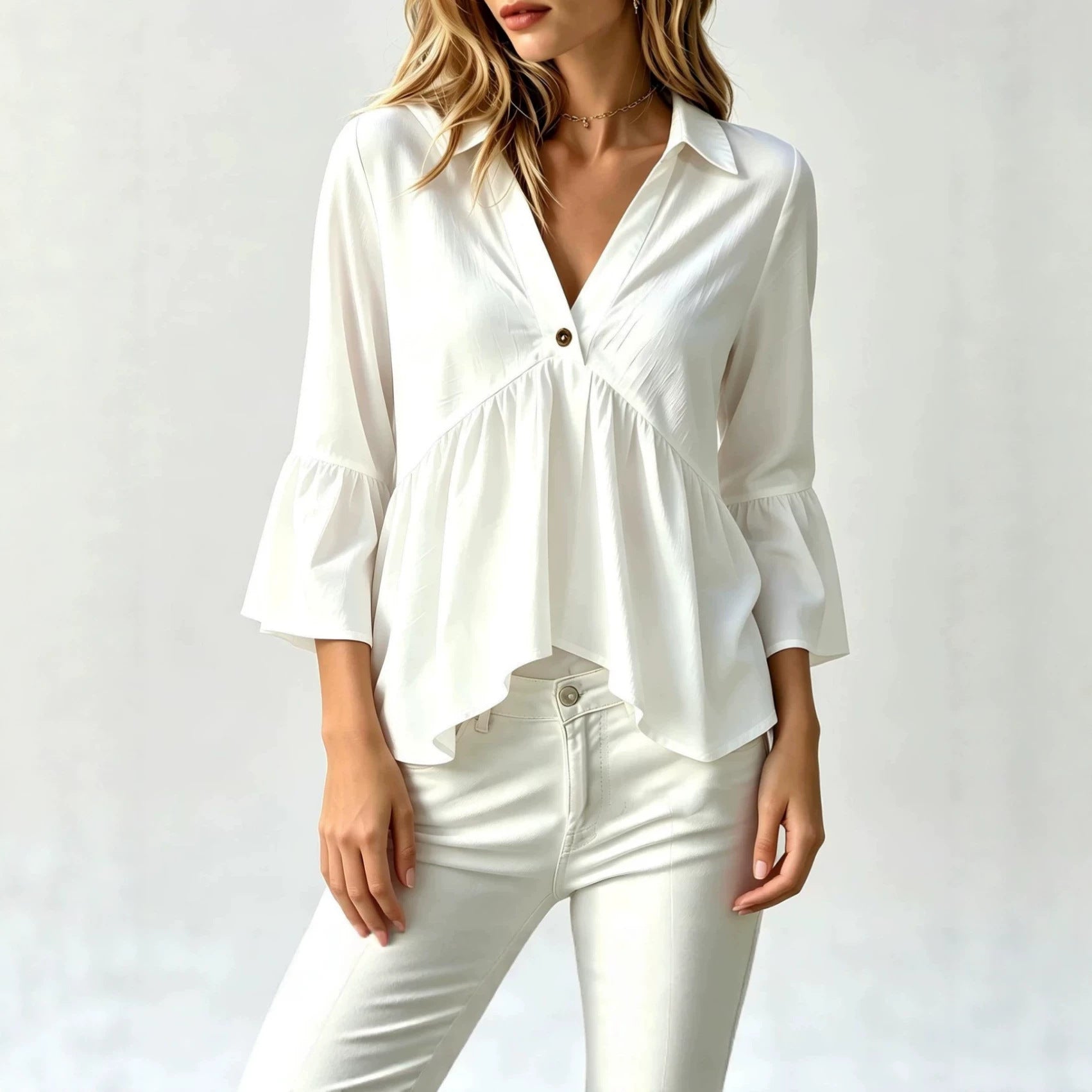 Chemise de couleur unie pour femmes avec un col et des manches volantes