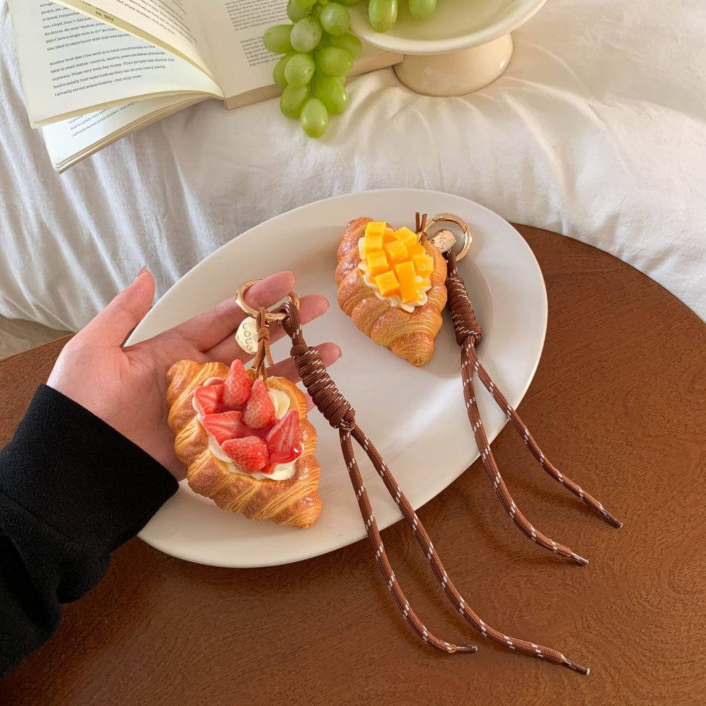 Cozy Après-midi Thé Simulation Crème de fruits Pendentif croissant