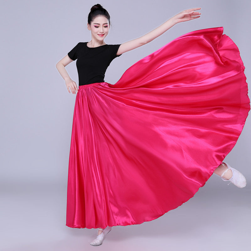 Jupe de performance de couleur solide simple avec grande balançoire