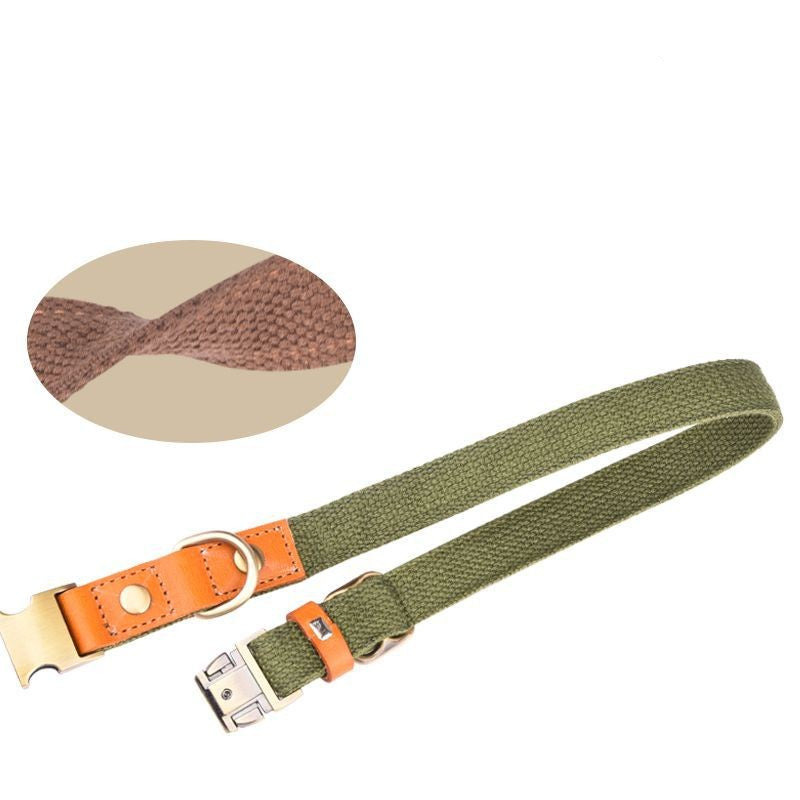 Collier en cuir confortable gravé