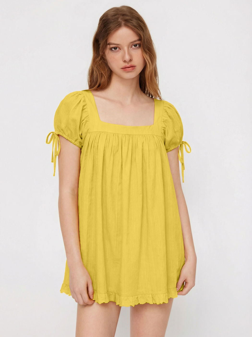 Chemise à manches courtes à manches courtes à volants carré à col carré pour femmes en vente chaude