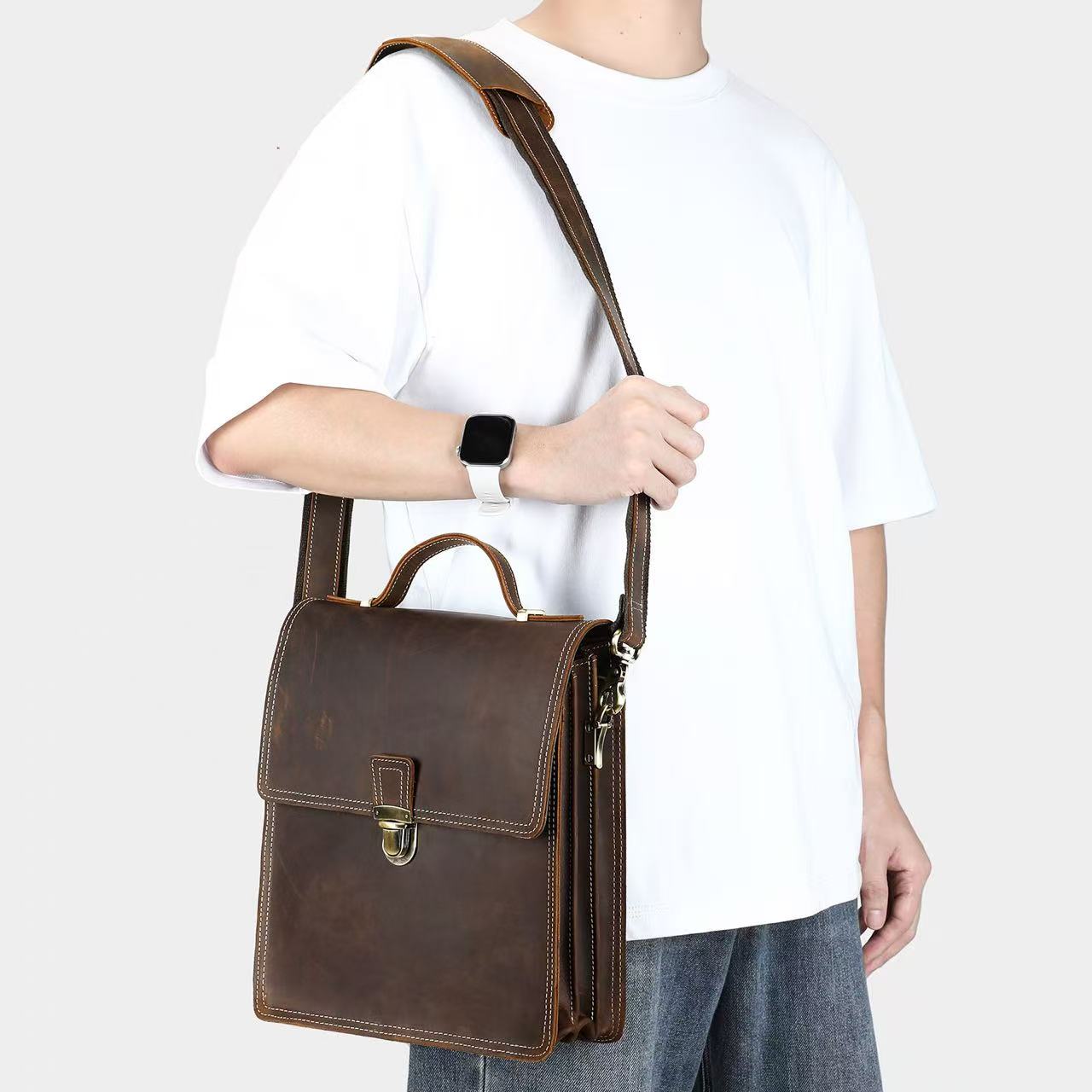 Homme Vertical Design Square Grande capacité Sac de messager d'épaule
