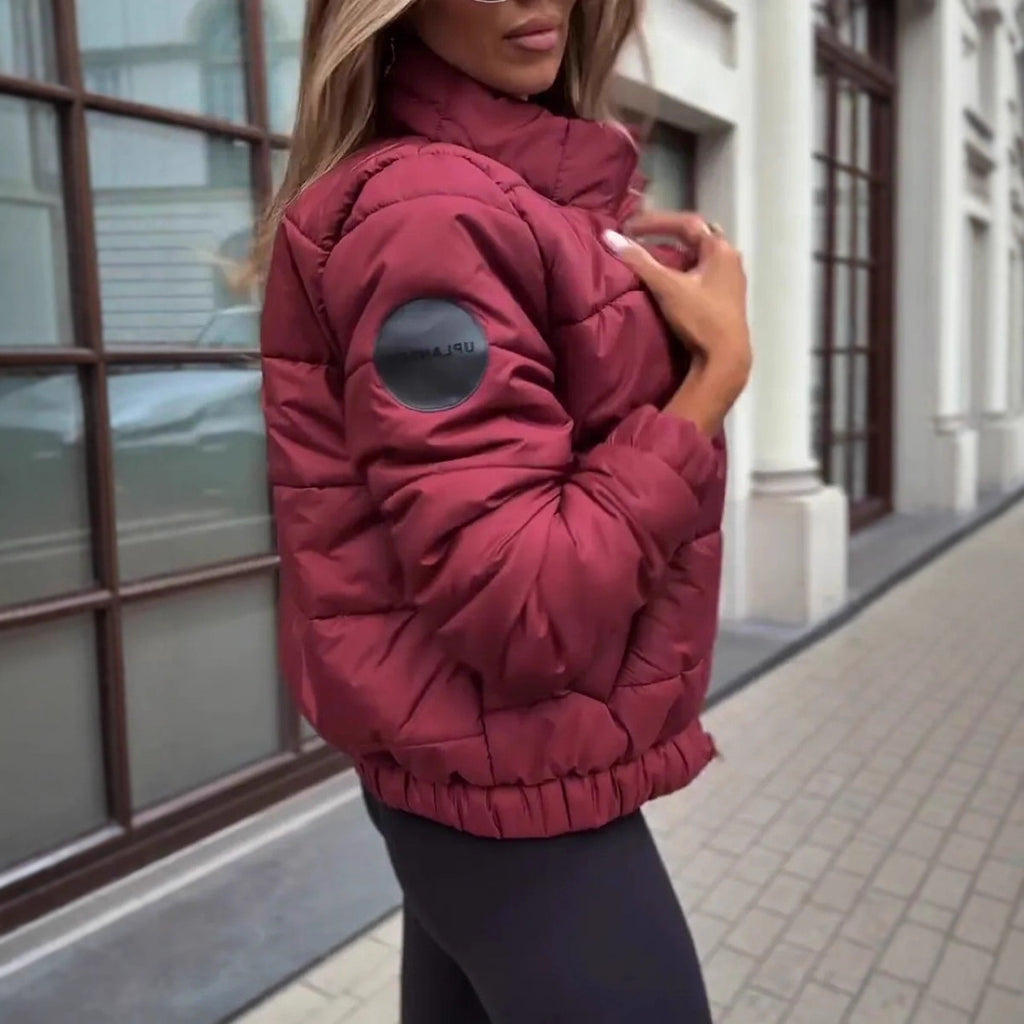 Manteau en coton rembourré au bas de l'automne