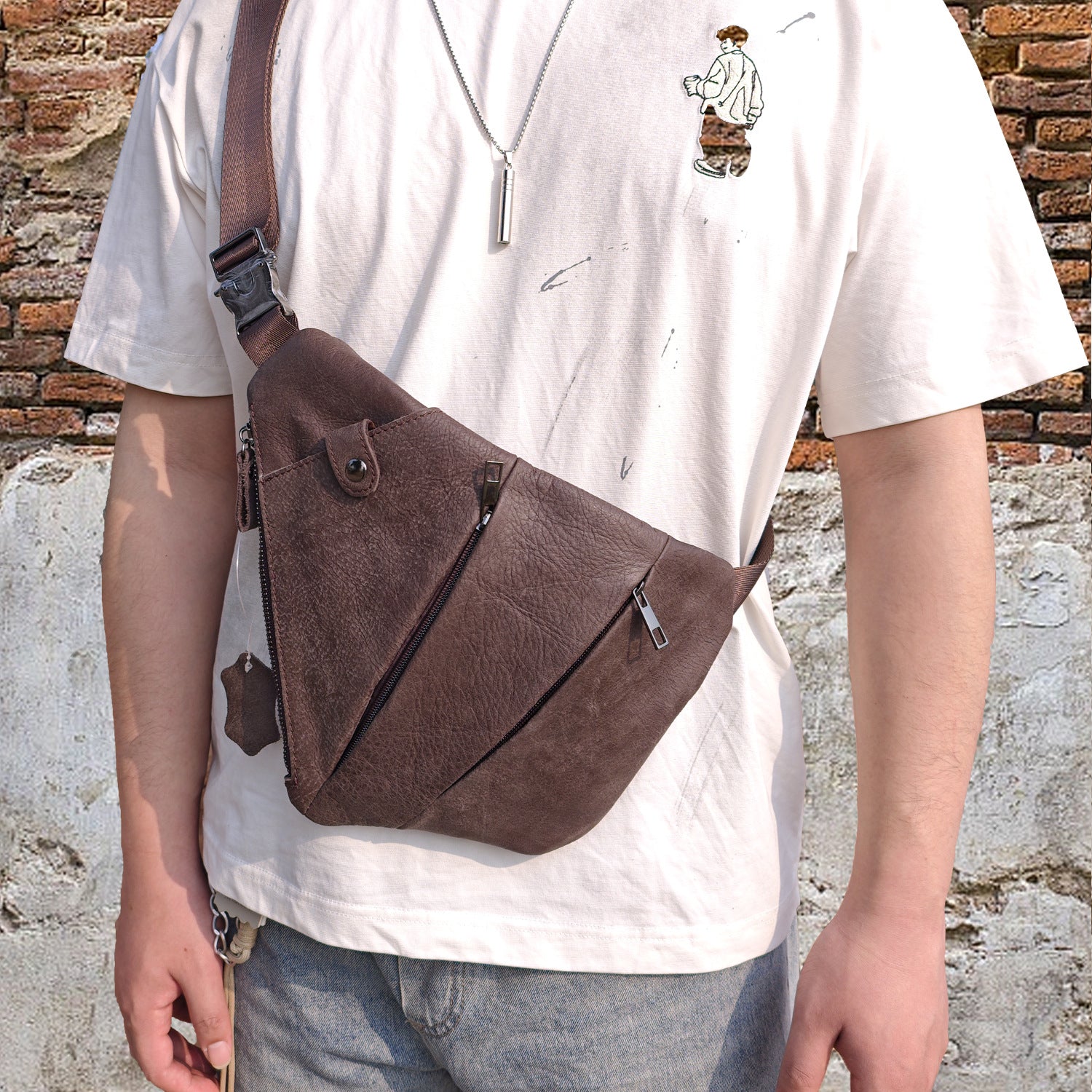 Véritable sac de poitrine en cuir multi-poches en cuir