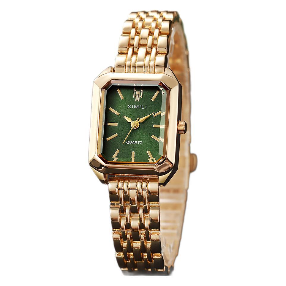 Sleek, Versatile montre femme carrée bracelet en forme de coeur