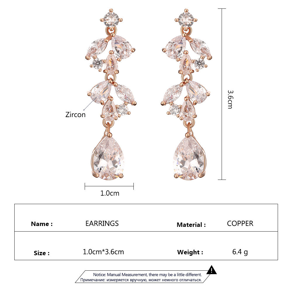 Boucles d'oreilles CZ de la marquise florale en couches pour femmes