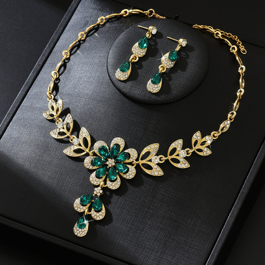 Ensemble de bijoux pour femmes en strass incrusté Teardrop Floral Tassel