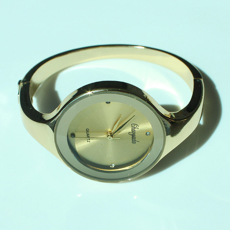 Mode Casual femmes Quartz bracelet en acier inoxydable montre