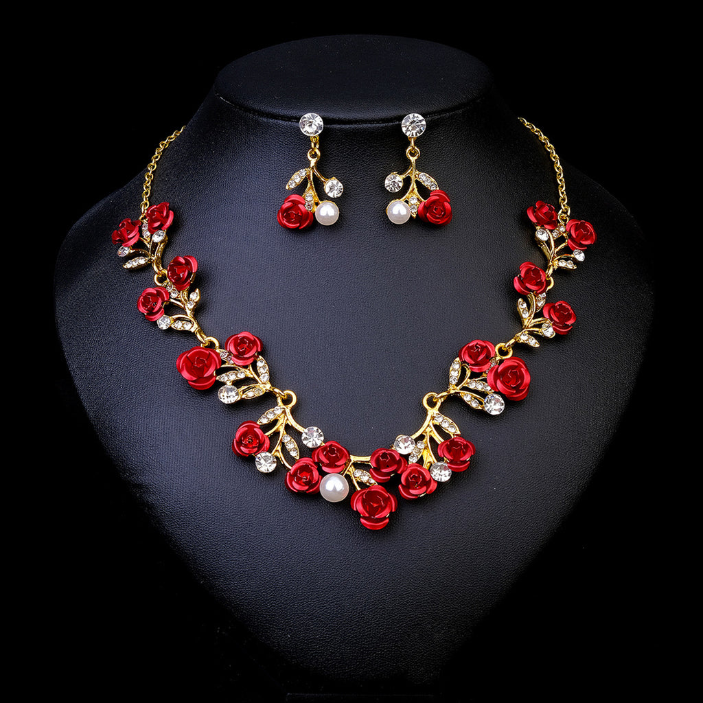 Boucles d'oreilles et colliers en Strass Pearl
