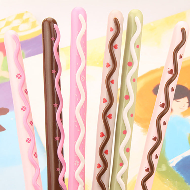 Stylo de fontaine noir en plastique réaliste Biscuit