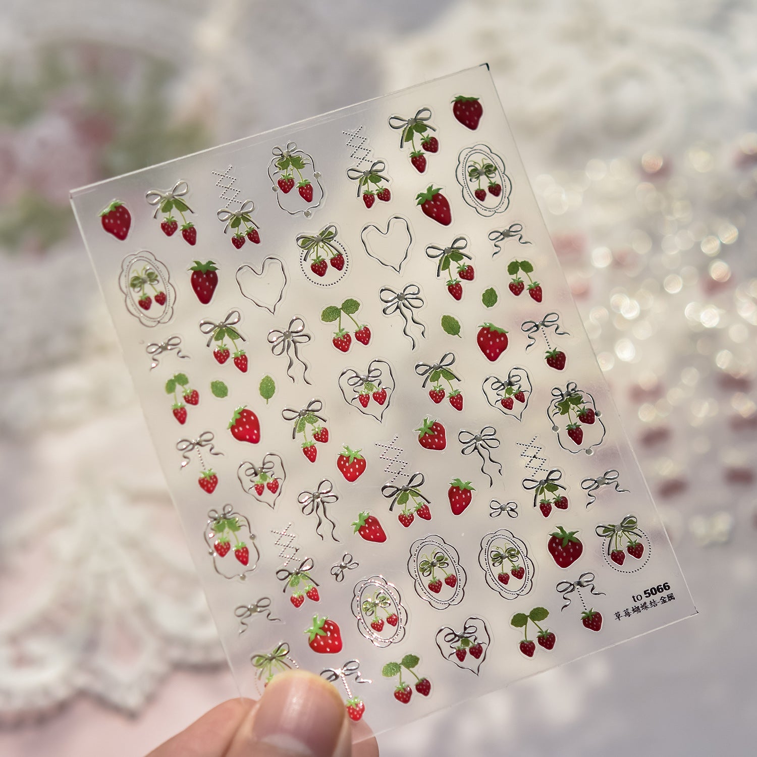 Stickers de style japonais Instagram Inspiré fraise et clou de métal Bow