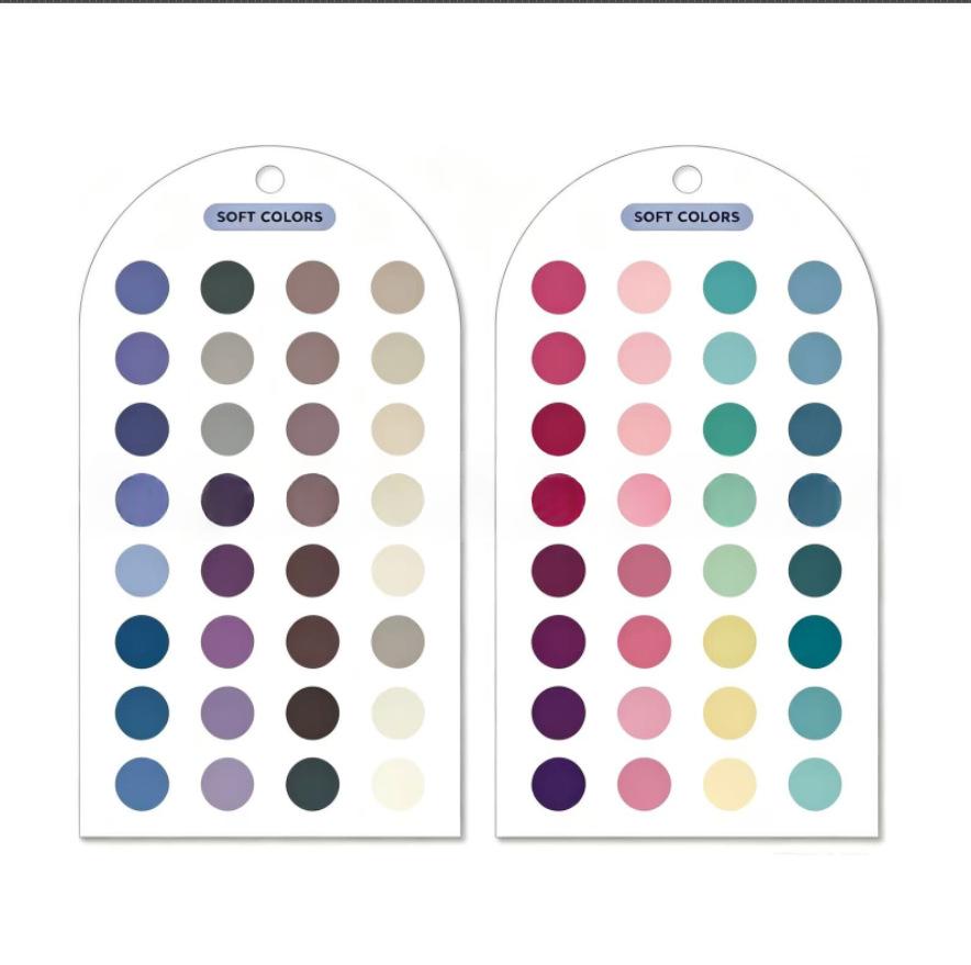 Palette couleur acrylique et carte d'analyse de couleur
